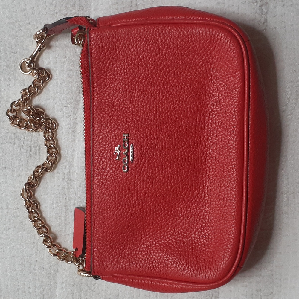 Coach Nolita 19